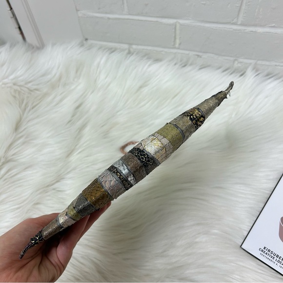 NWT Disa Artisanal Fish Skin Handmade in Iceland Clutch Bag OS - Picture 7 of 8